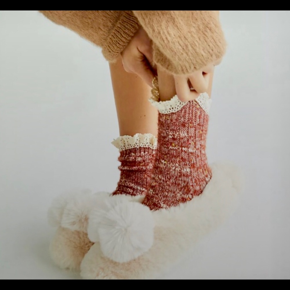 Super soft Anthropologie bunny slippers 7 new!